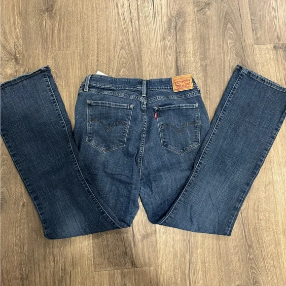 Levi's High Rise Bootcut - Picture 5 of 5